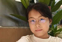 摸田螺的小女孩-国际短信接口平台